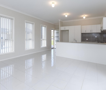 MODERN & LOW MAINTENANCE - Photo 1