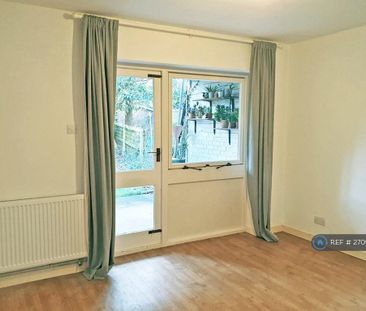 4 bedroom terraced house to rent - Photo 3