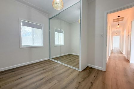 Modern Family Living - Photo 5