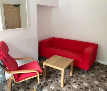 4 bedroom terraced house to rent - Photo 1