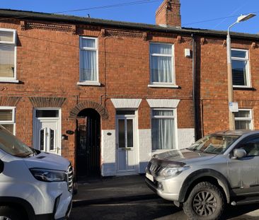 2 bedroom Mid Terraced House to let - Photo 1