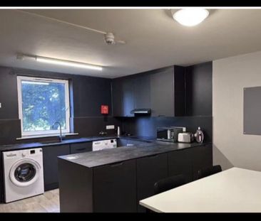 Room in a Shared Flat, Kincardine Road, M13 - Photo 1