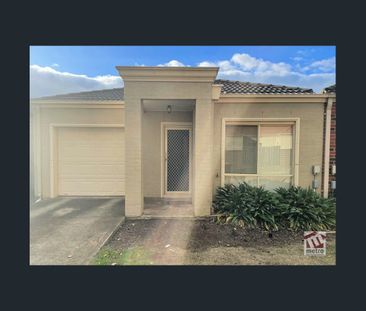 CLOSE TO SCHOOLS & TRAIN STATION! - Photo 4