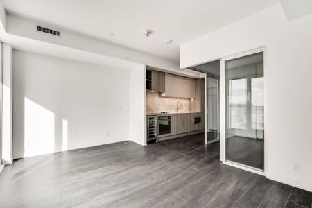 For Lease - 2020 Bathurst Street Unit# 516, Toronto, Ontario - Photo 2