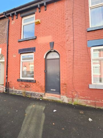 2 Bed Terraced House, Hovis Street, M11 - Photo 2