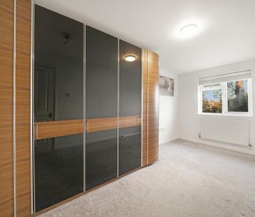 4 bedroom terraced house to rent - Photo 6