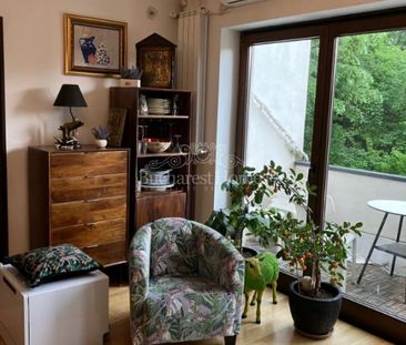 Beautiful Three-Bedroom Flat in Villa with Shared Garden - Cotroceni - Fotografie 4