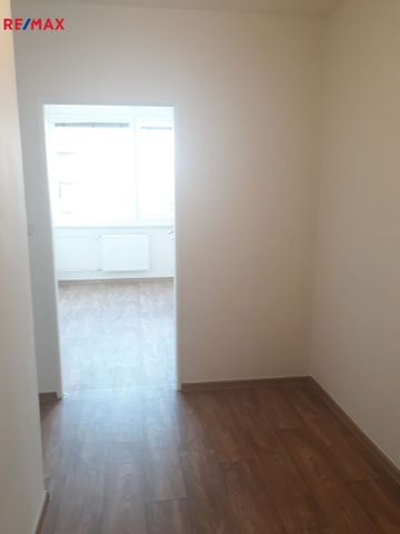 Pronájem bytu 2+kk v osobním vlastnictví 39 m², Praha 10 - Vršovice - Fotografie 5