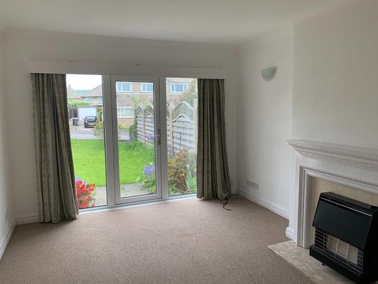 2 bedroom bungalow to rent - Photo 1