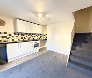 1 bedroom flat to rent - Photo 4