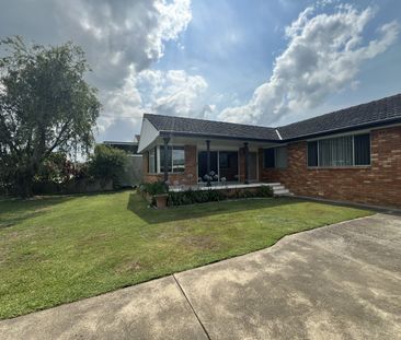 24 Manning River Dive, Taree NSW 2430 - House For Rent | Domain - Photo 2