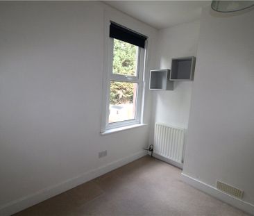 Lansdowne Road, Purley, CR8 2PB - Photo 3