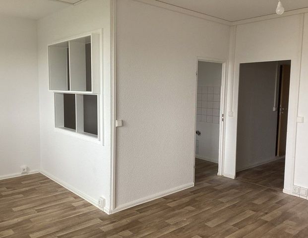 Große SINGLE-Wohnung mit Balkon nahe Alt-Marzahn - Photo 1
