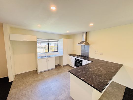 RANDWICK PARK, 3 BEDROOMS - Photo 1