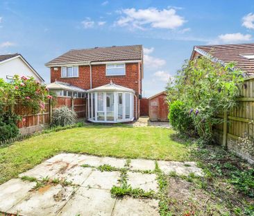 2 bedroom semi-detached house to rent - Photo 5