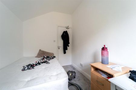 5 bedroom property to rent - Photo 2