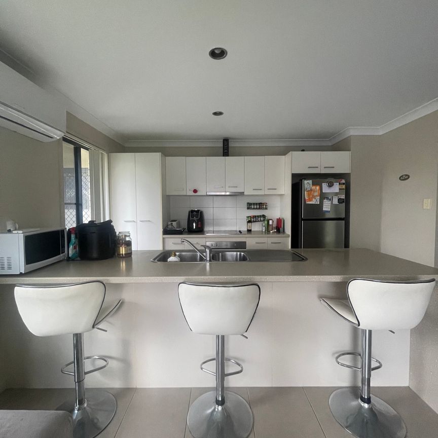 Narangba - Photo 1