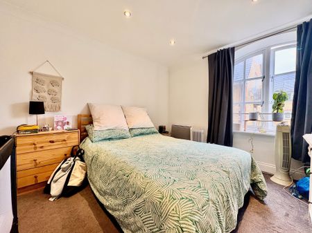 North Road, Hertford - Photo 3