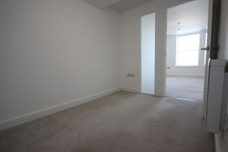 2 bed Flat for let - Photo 3