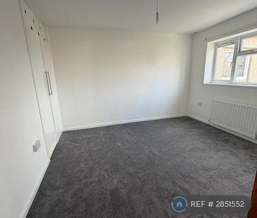 3 bedroom maisonette to rent - Photo 4