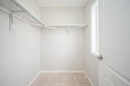 For Lease - 327 Pumpkin Pass, Hamilton, Ontario - Photo 3