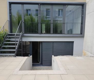 Maisonette apartment with garden share and conservatory - Photo 5