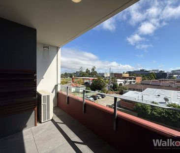 BOOK YOUR VIDEO TOUR– Please Do Not Attend The Property SEE THE EAS... - Photo 2