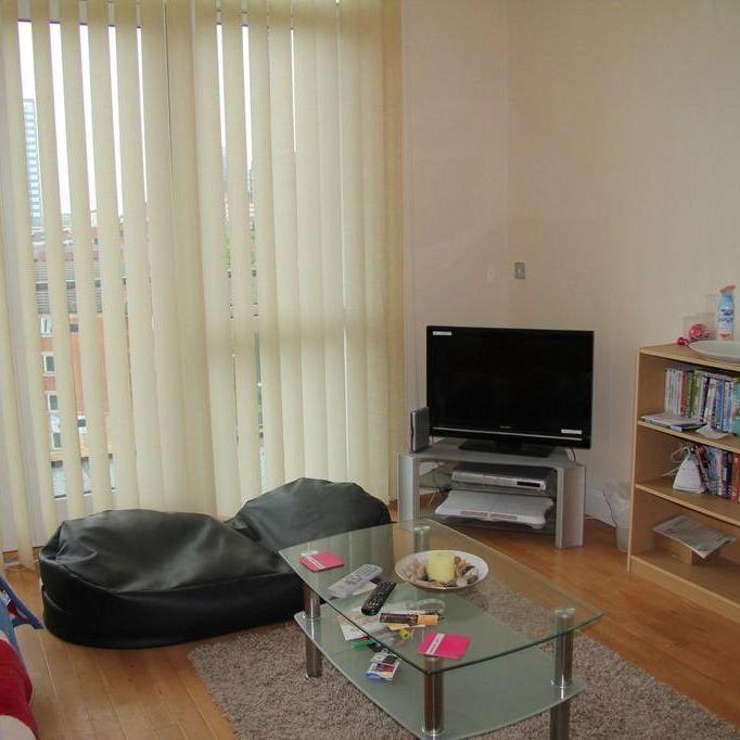 2 bedroom apartment to rent - Photo 1