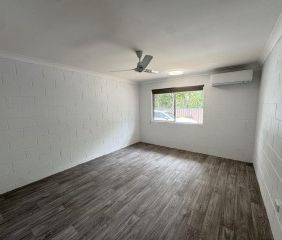 Fantastic Duplex In Mt Louisa - Photo 6