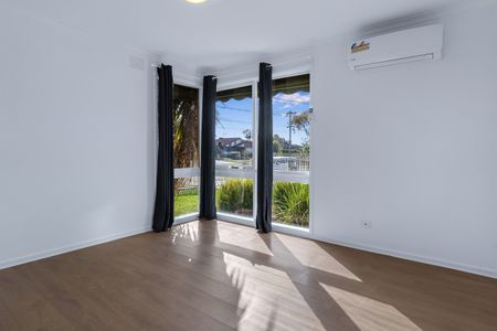 Rustic Elegance and Modern Comfort - Photo 5