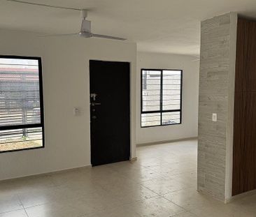 Casa de una planta en renta en Los Héroes - Photo 6