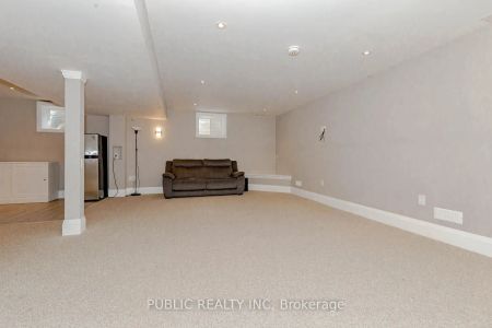 Property For Lease | W9258719 - Photo 4