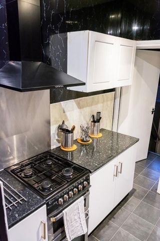 1 bedroom house of multiple occupation to rent - Photo 5