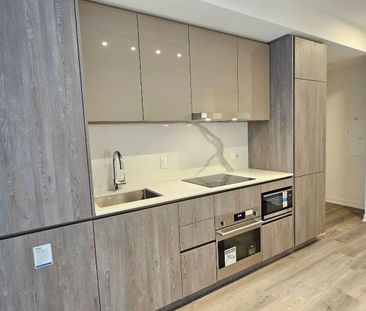 For Lease - 8 Interchange Way Unit# #801, Vaughan, Ontario - Photo 1