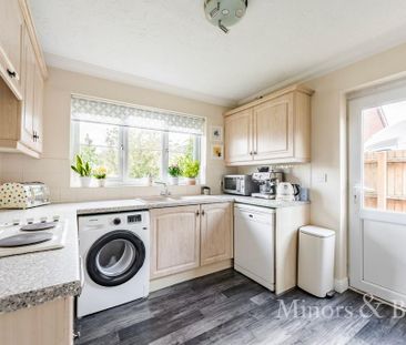 3 bedroom detached house to rent - Photo 6