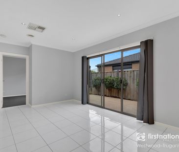 8 Bandicoot loop, 3029, Tarneit Vic - Photo 1