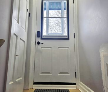 For Lease - 678 MOHAWK Road Unit# BASEMENT, Hamilton, Ontario - Photo 6