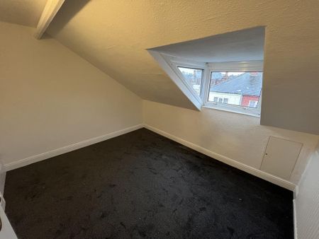 4 bedroom terraced house to rent - Photo 3