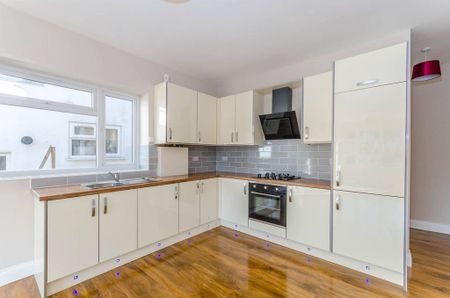 Studio to rent - Photo 3