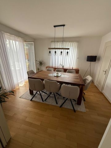 Schönes 5.5-Zi-Einfamilienhaus mit Garage befristet zu vermieten - Foto 2