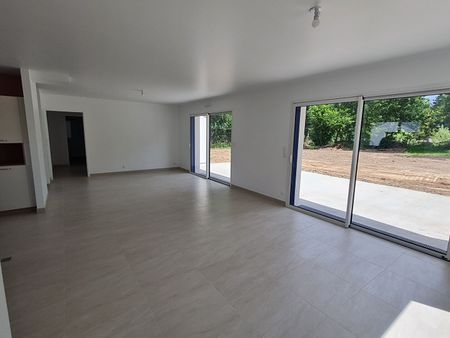 Location Maison 3 pièces 117m² - Photo 5