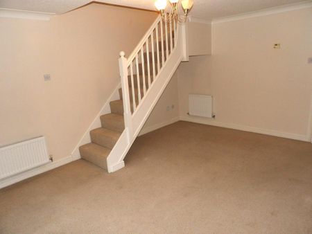 2 bedroom terraced house to rent - Photo 5