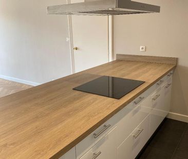 Location Appartement 3 pièces 95m² LYON 2ème - Photo 5