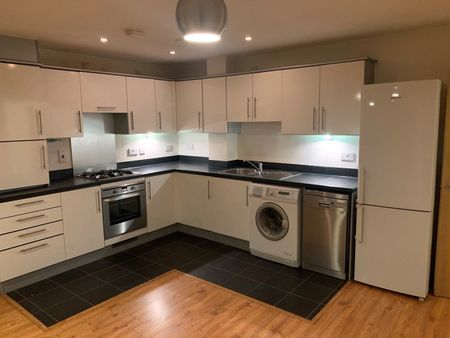 2 Bed Flat, Northolt Road, HA2 - Photo 3