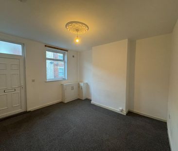 2 bedroom House To Let - Photo 3
