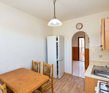 Kompletne zariadený 3-izbový byt s loggiou – Košice, Furča - Photo 4