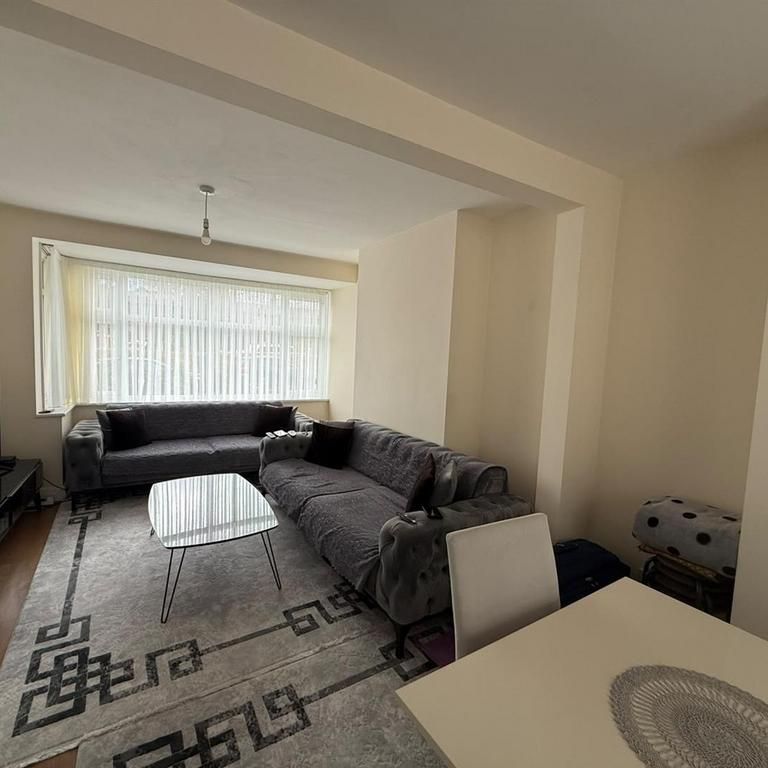 3 bedroom house to rent - Photo 1