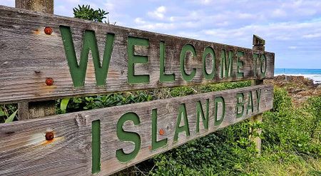 Prime Location - Photo 2