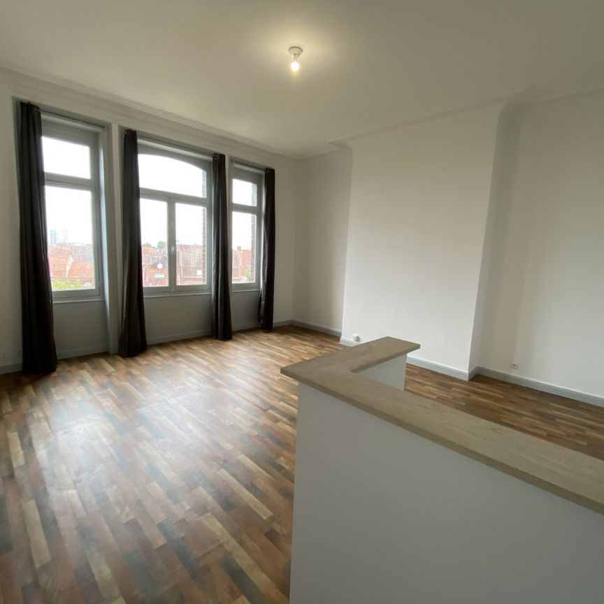 Location Appartement 1 pièce 31m² ROUBAIX 59100 - Photo 1