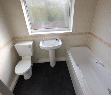 2 bedroom terraced house to rent - Photo 5